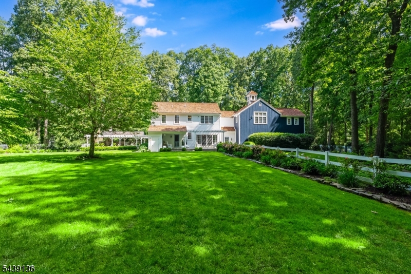 11 Red Oak Row Chester, NJ 07930 - Photo 43 of 50