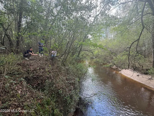 $200,000 | 347 Old Highway 49 East, Hattiesburg, MS 39401