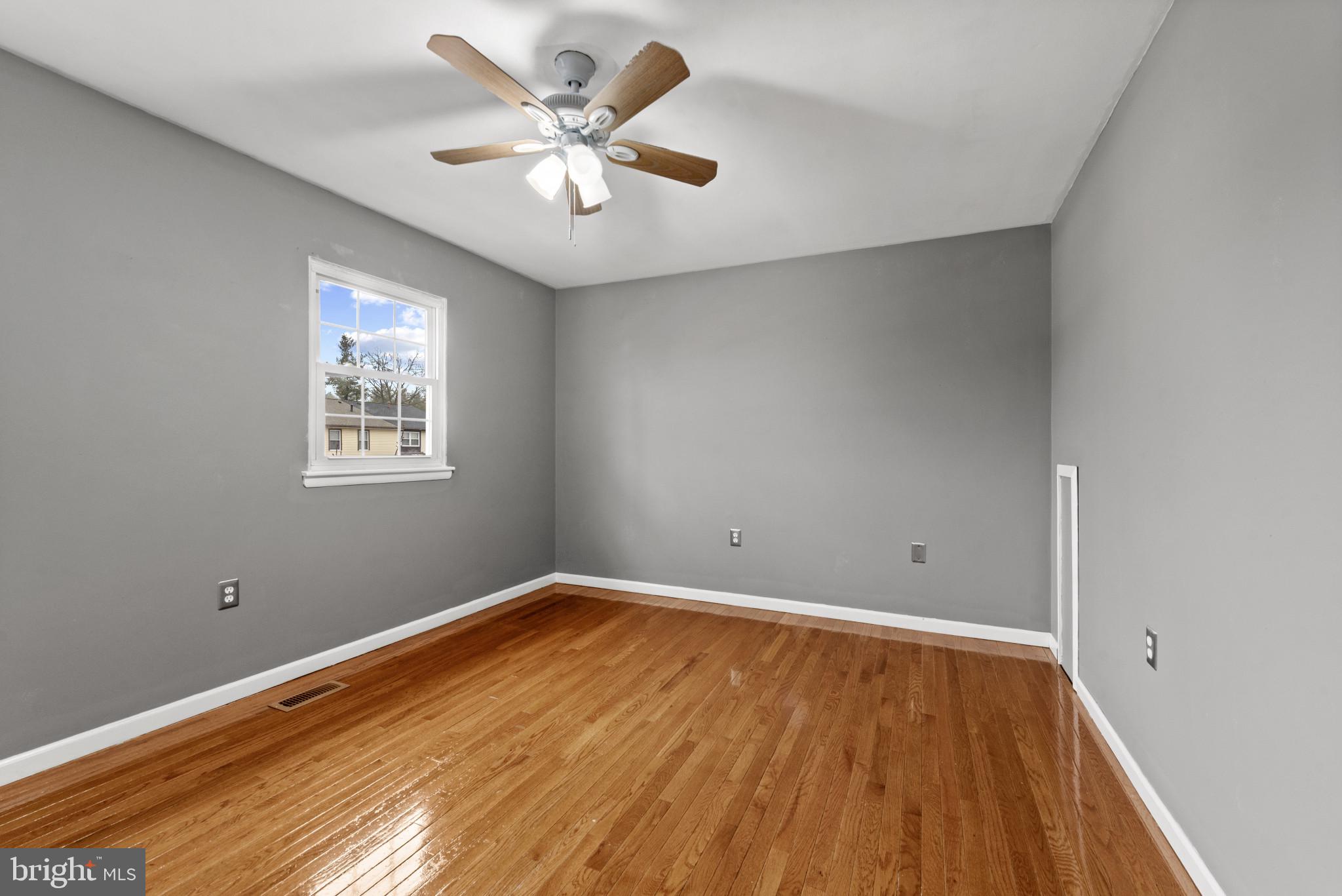 9652 Baron Place, Unit 9652 Baltimore, MD 21237 - Photo 16 of 32 Primary Bedroom