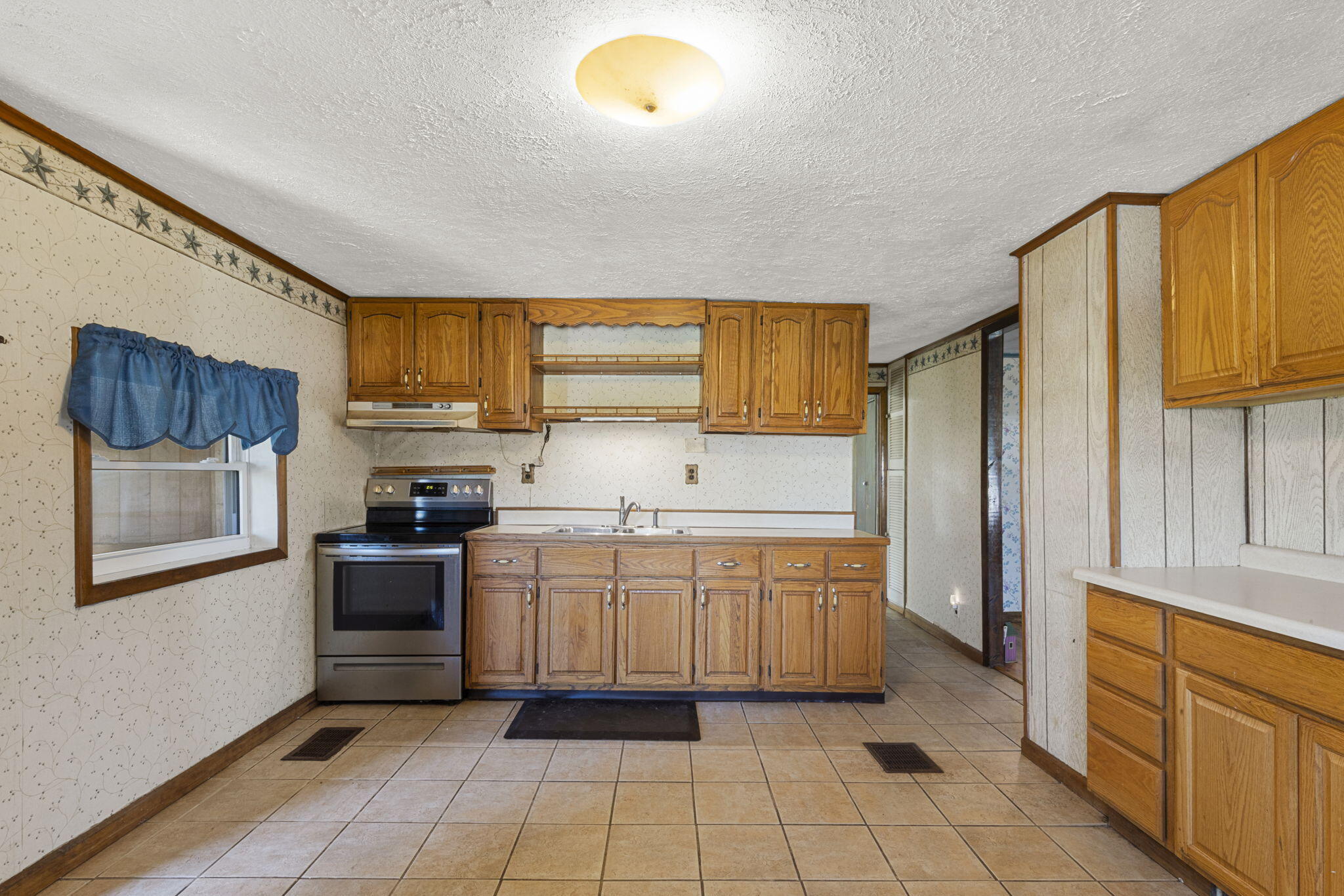 2750 Beebe Road Niles, MI 49120 - Photo 4 of 29 4-web-or-mls-986A4477
