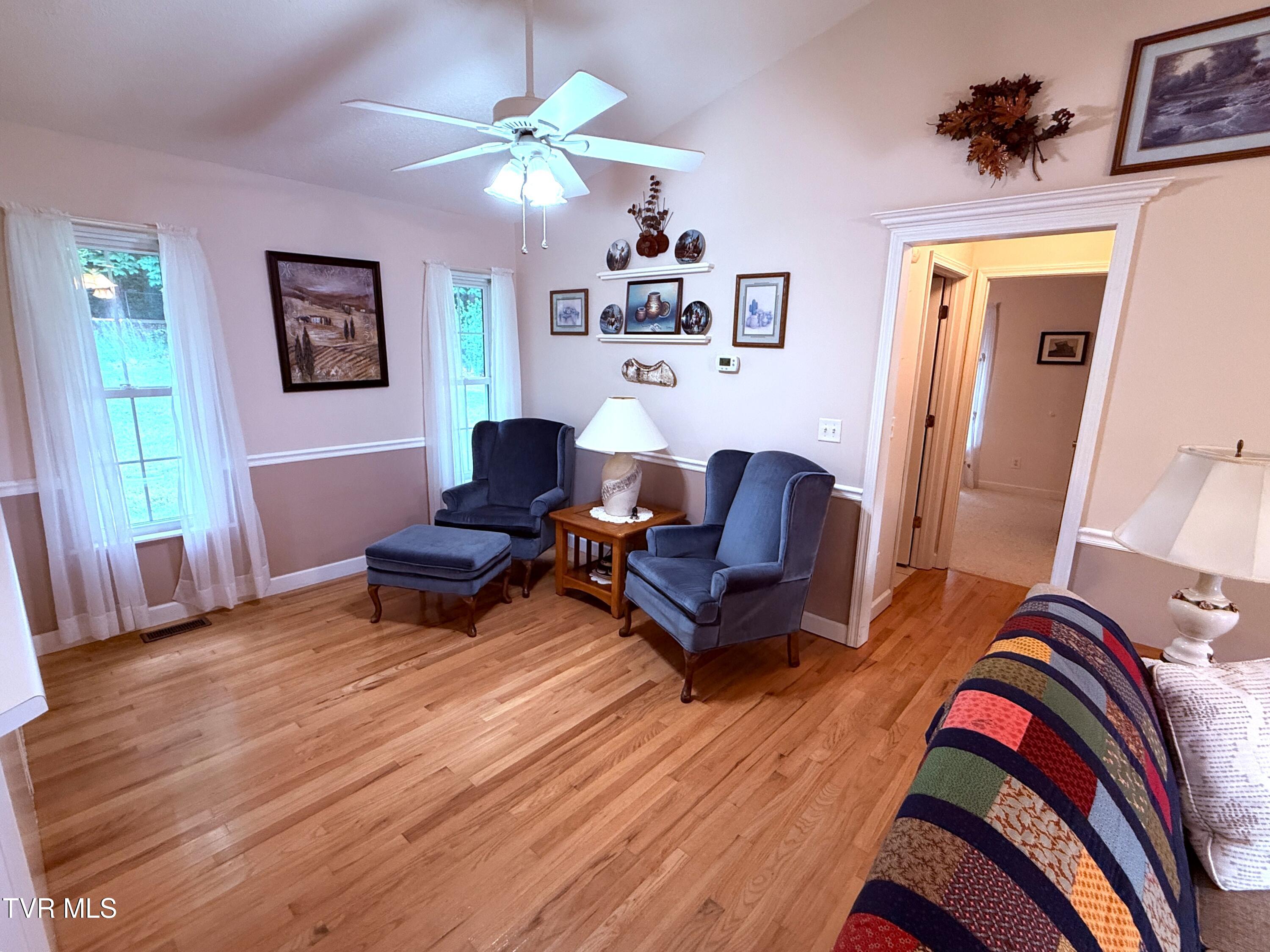100 Bright Hope Road Greeneville, TN 37743 - Photo 8 of 39 8