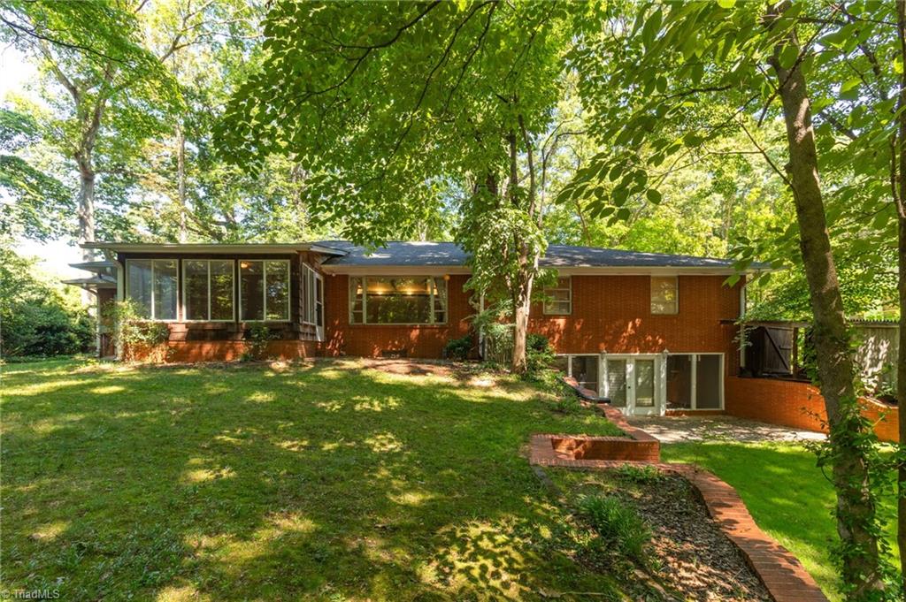 1011 Huntingdon Road Winston-Salem, NC 27104 - Photo 30 of 39