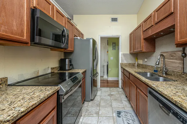 $260,000 | 8152 North Ridgebrook Drive, North Charleston, SC 29420