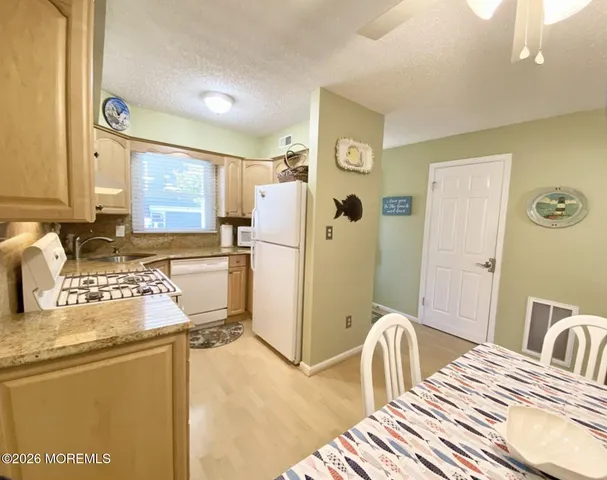 $2,450 | 10 Southeast Central Avenue, Unit 6, Seaside Park, NJ 08752