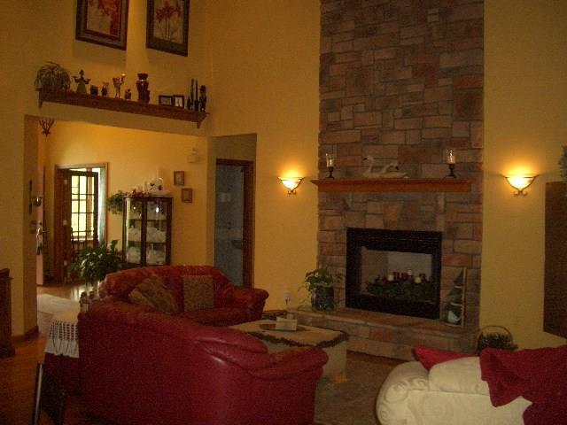 157 Cashdollar Road Mars, PA 16046 - Photo 3 of 25