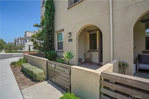 $949,000 | 820 East Santa Ana Street, Anaheim, CA 92805
