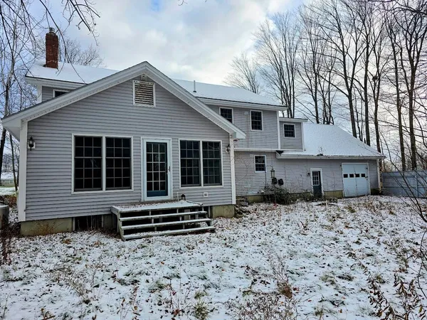 $299,000 | 42 Western Avenue, East Millinocket, ME 04430