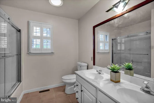 $560,000 | 47 Norway Lane, Lebanon, PA 17042