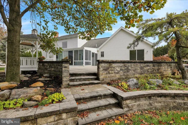 $560,000 | 47 Norway Lane, Lebanon, PA 17042