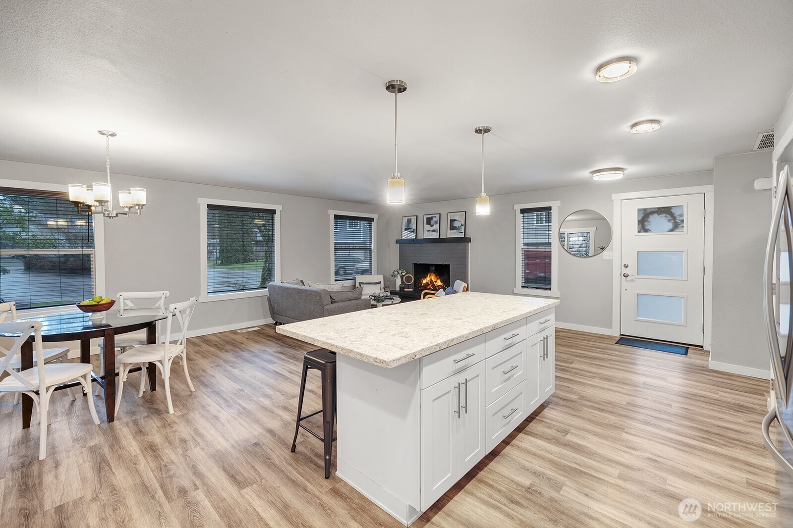 7843 Northeast 146th Street Kenmore, WA 98028 - Photo 9 of 17