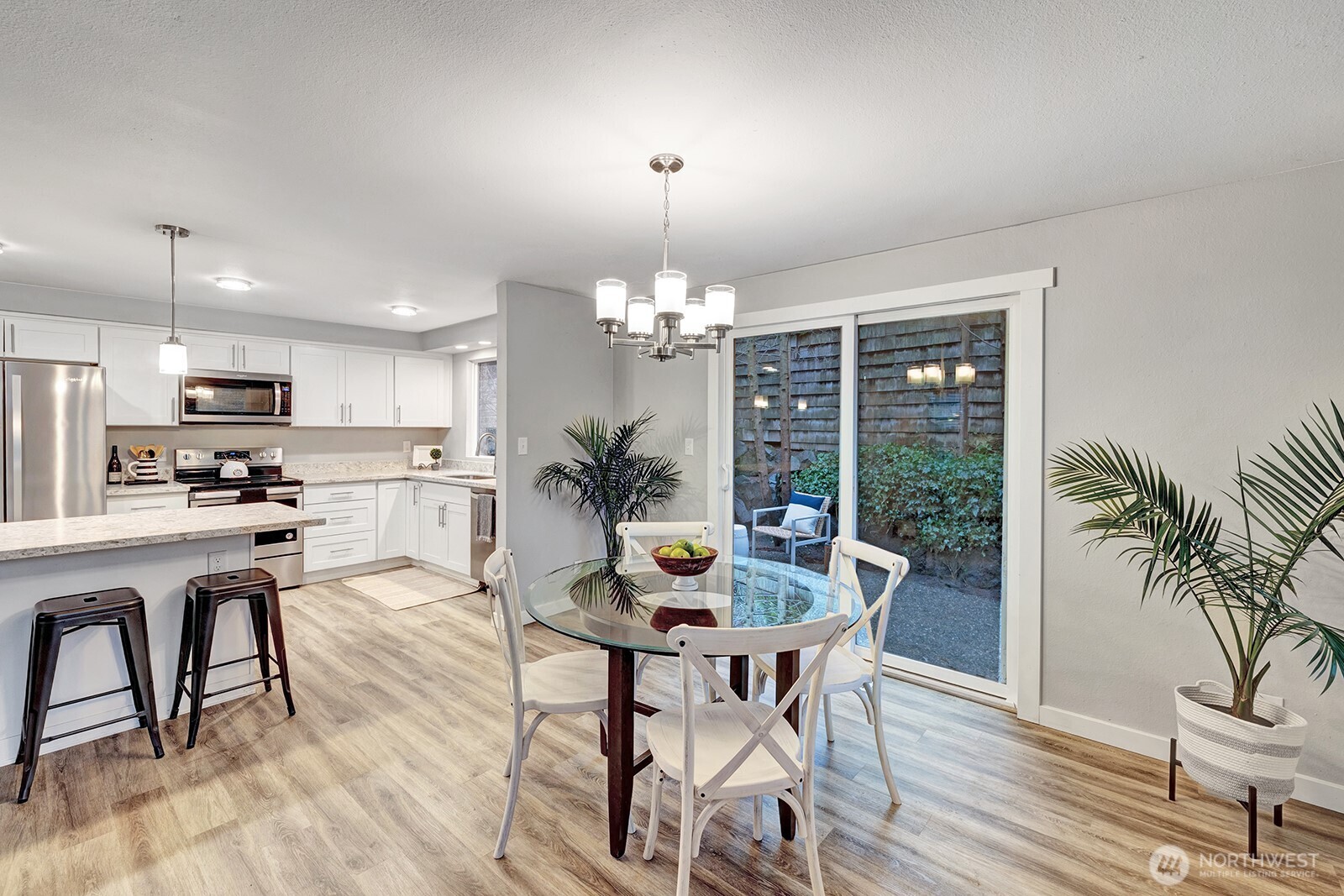 7843 Northeast 146th Street Kenmore, WA 98028 - Photo 10 of 17