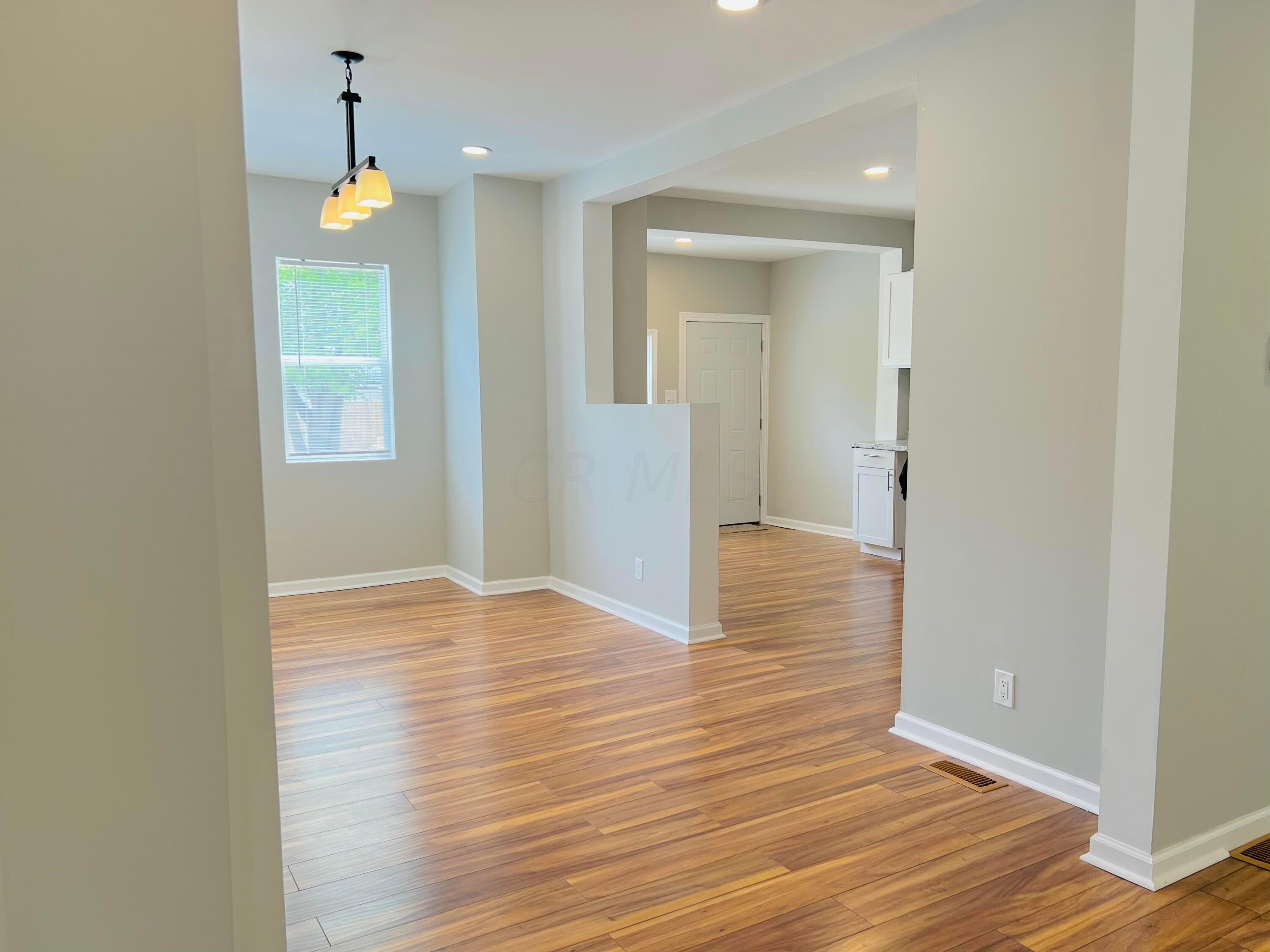2525 Ridge Avenue Columbus, OH 43204 - Photo 10 of 40 AB56BD5A-F222-47AC-BB8A-4708C14029F7