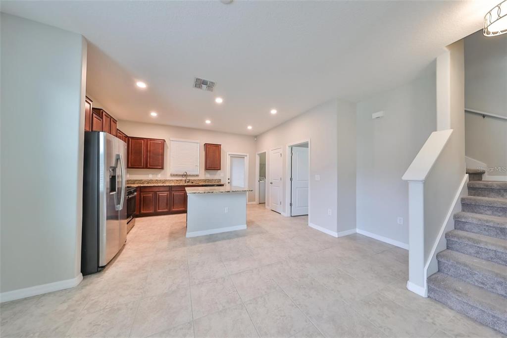 6328 Lantern View Place Apollo Beach, FL 33572 - Photo 9 of 43