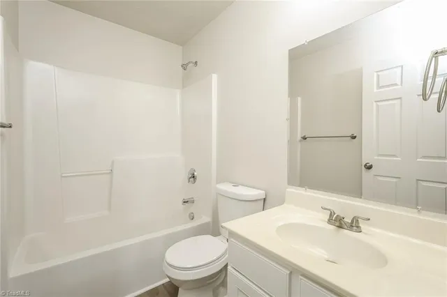 $2,140 | 1112 Highstone Drive, Greensboro, NC 27406