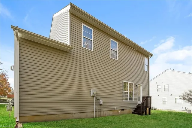 $2,140 | 1112 Highstone Drive, Greensboro, NC 27406