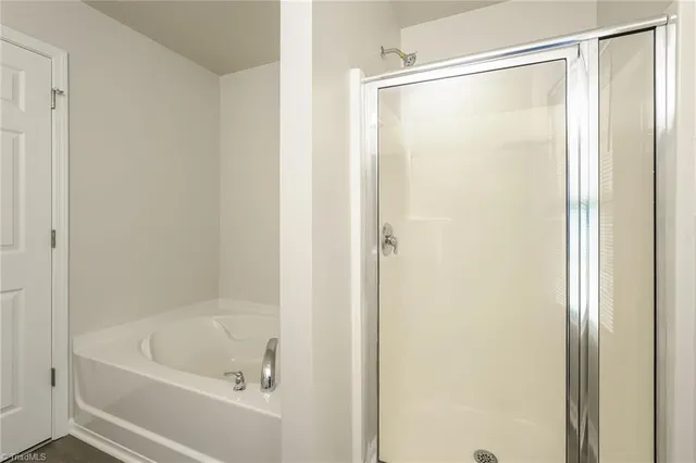 $2,140 | 1112 Highstone Drive, Greensboro, NC 27406