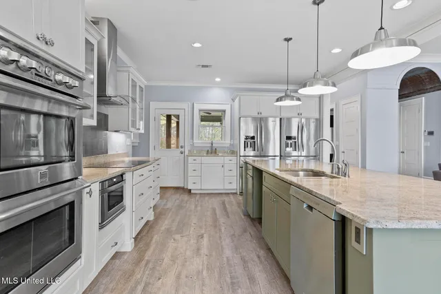 $725,000 | 236 Childress Lane, Flora, MS 39071