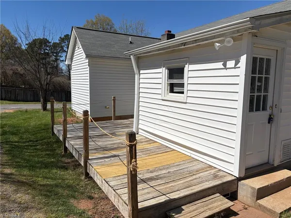 $289,000 | 1075 Highway 64, Mocksville, NC 27028