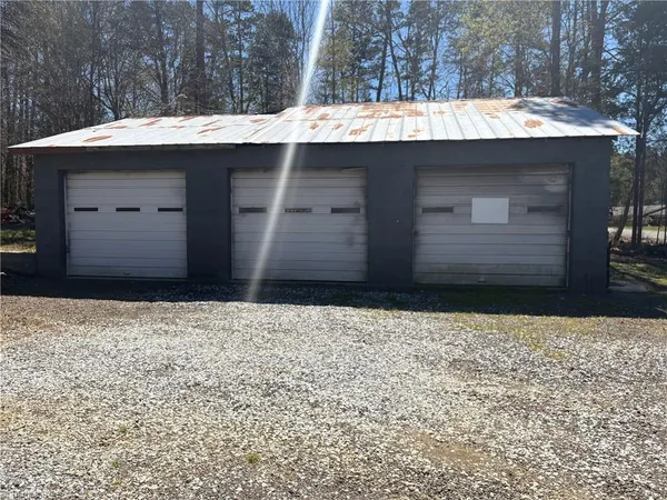 $289,000 | 1075 Highway 64, Mocksville, NC 27028
