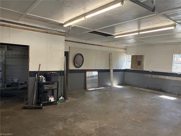 $289,000 | 1075 Highway 64, Mocksville, NC 27028