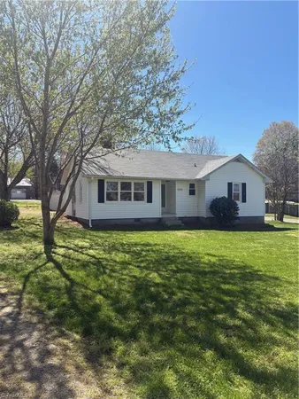 $289,000 | 1075 Highway 64, Mocksville, NC 27028