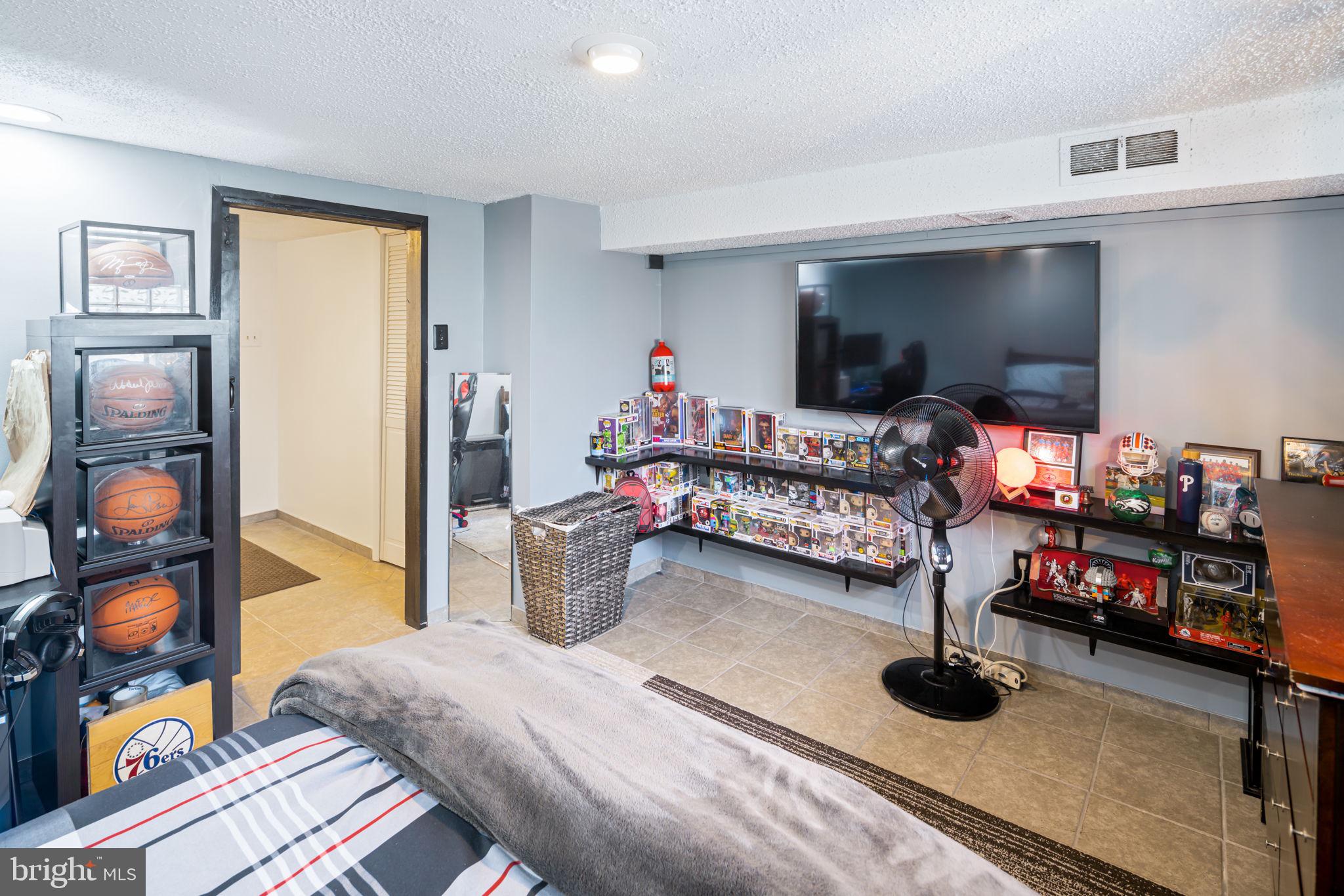 9958 Woodfern Road Philadelphia, PA 19115 - Photo 24 of 30 or make it living space!