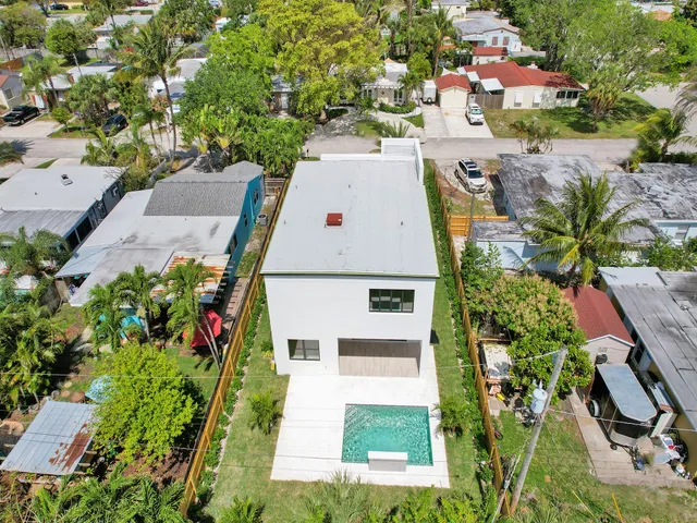 $1,349,000 | 130 East Hart Street, Lantana, FL 33462