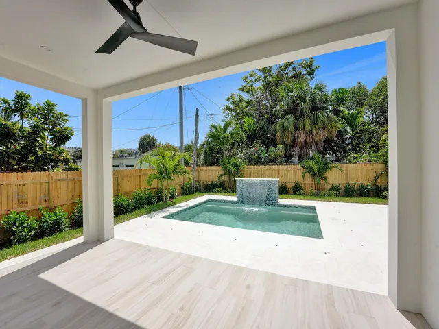 $1,349,000 | 130 East Hart Street, Lantana, FL 33462