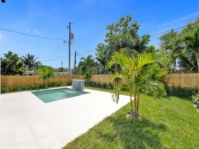 $1,349,000 | 130 East Hart Street, Lantana, FL 33462