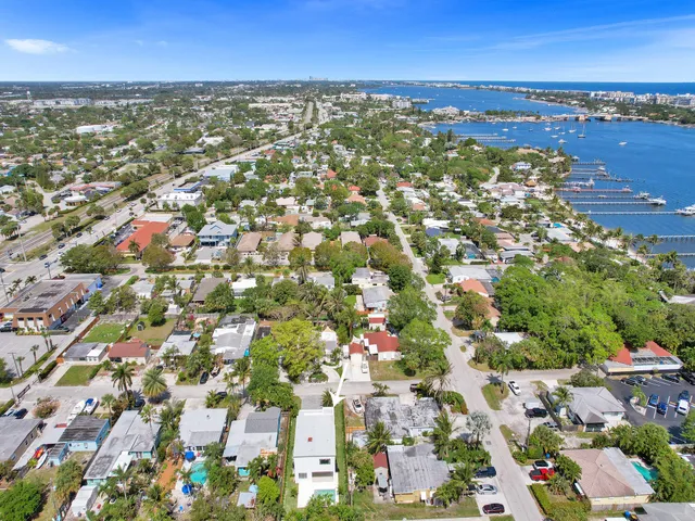 $1,349,000 | 130 East Hart Street, Lantana, FL 33462