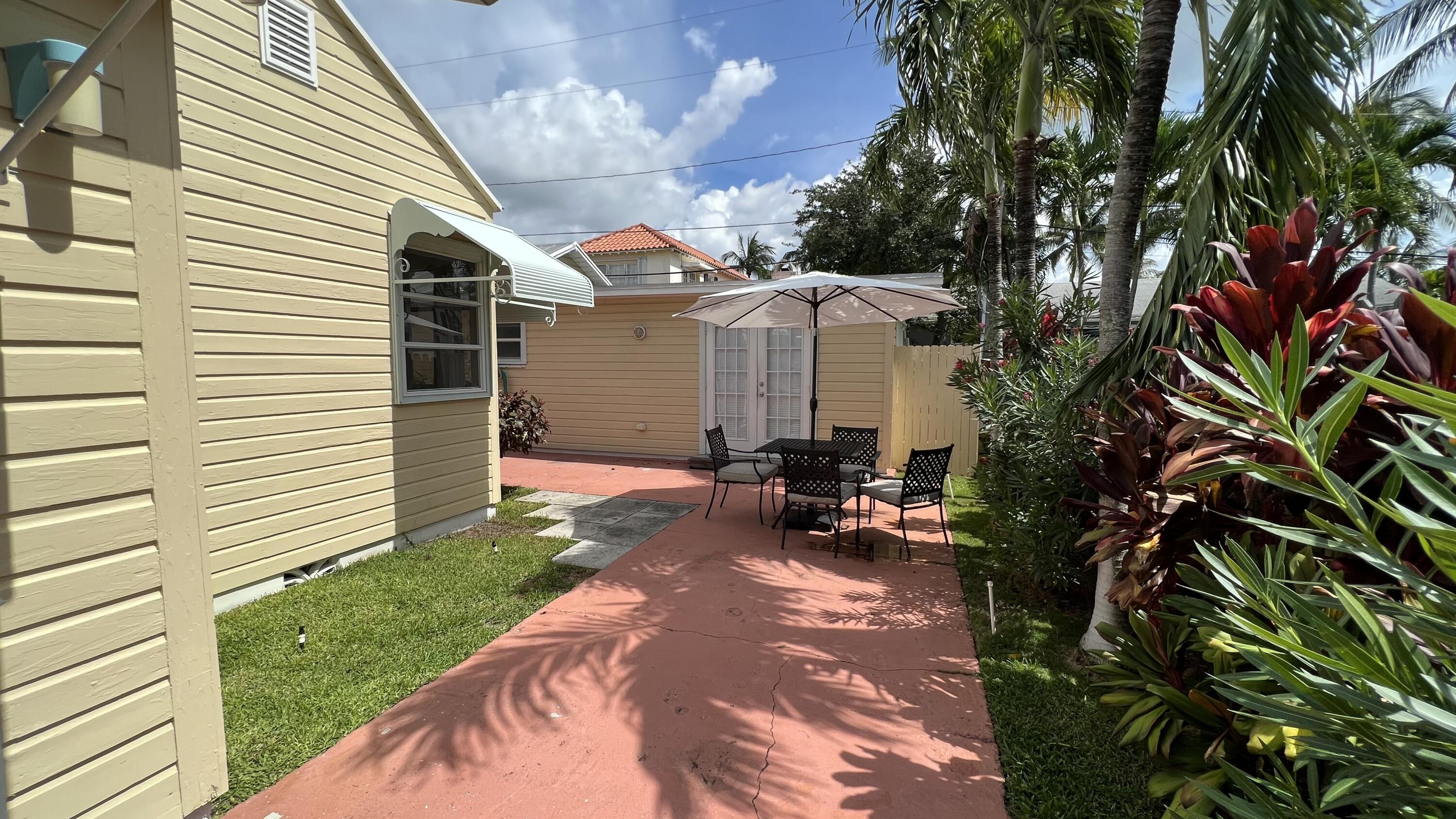 333 Avila Road West Palm Beach, FL 33405 - Photo 9 of 16 Side of House 2