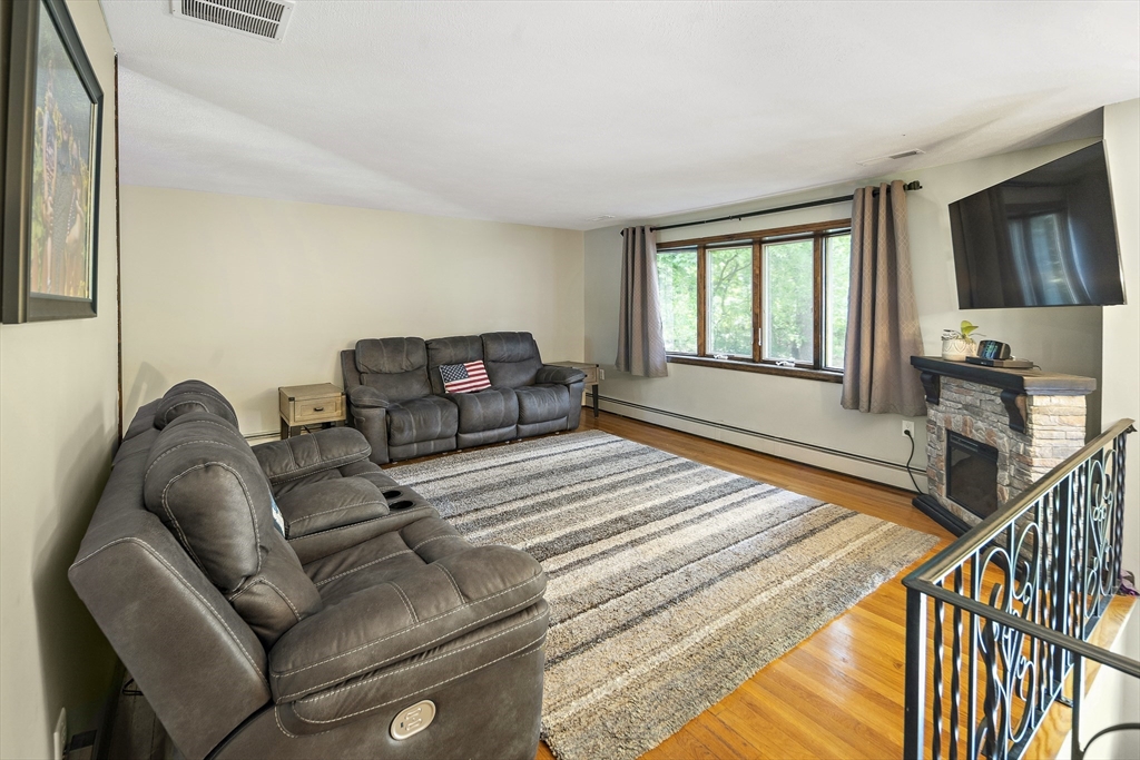 30 Northgate Road Tewksbury, MA 01876 - Photo 7 of 35 Gallery Image 7
