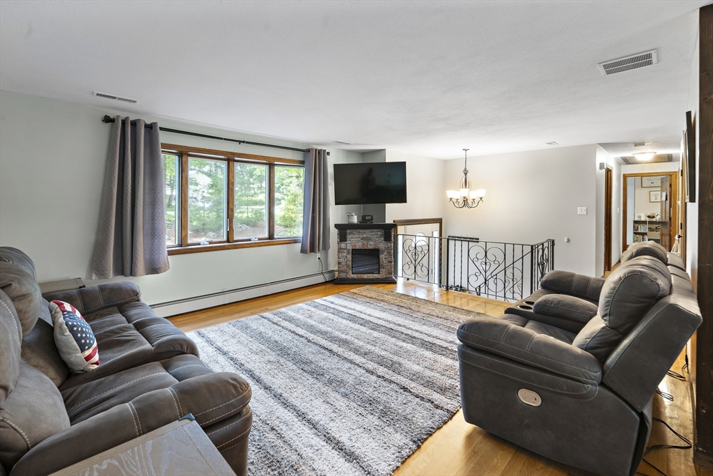 30 Northgate Road Tewksbury, MA 01876 - Photo 9 of 35 Gallery Image 9