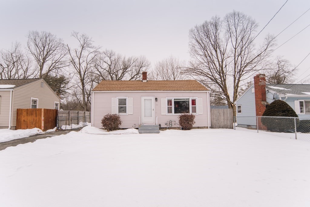 150 Slater Avenue Springfield, MA 01119 - Photo 3 of 36 Gallery Image 3