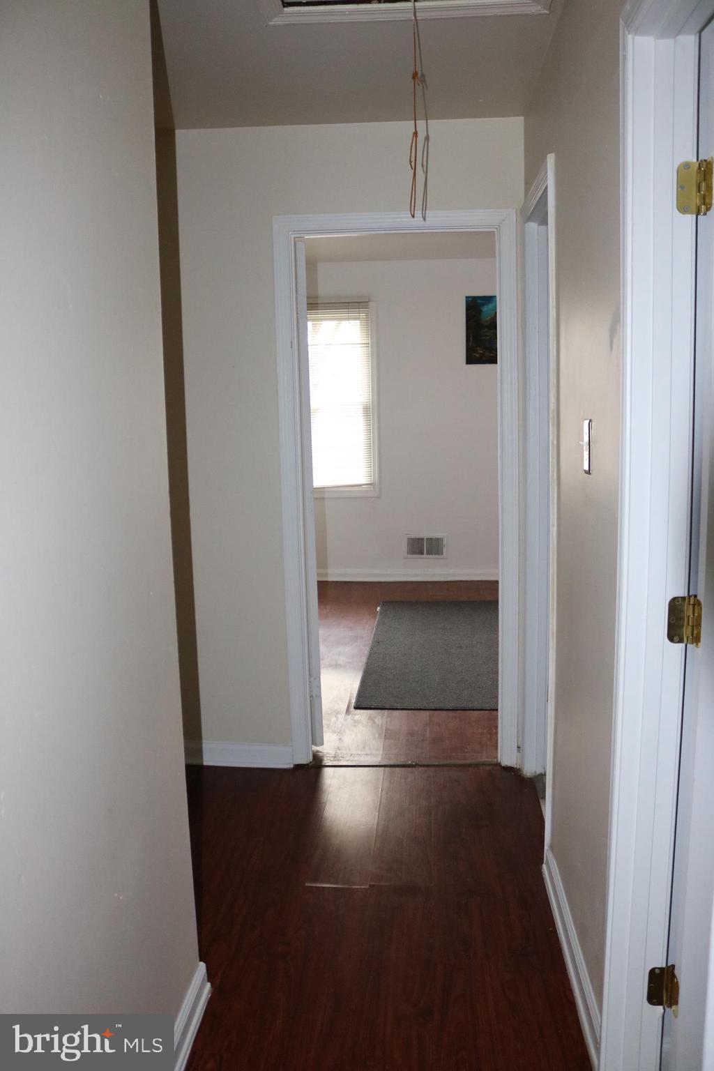 9348 Taney Road Manassas, VA 20110 - Photo 12 of 16 Interior