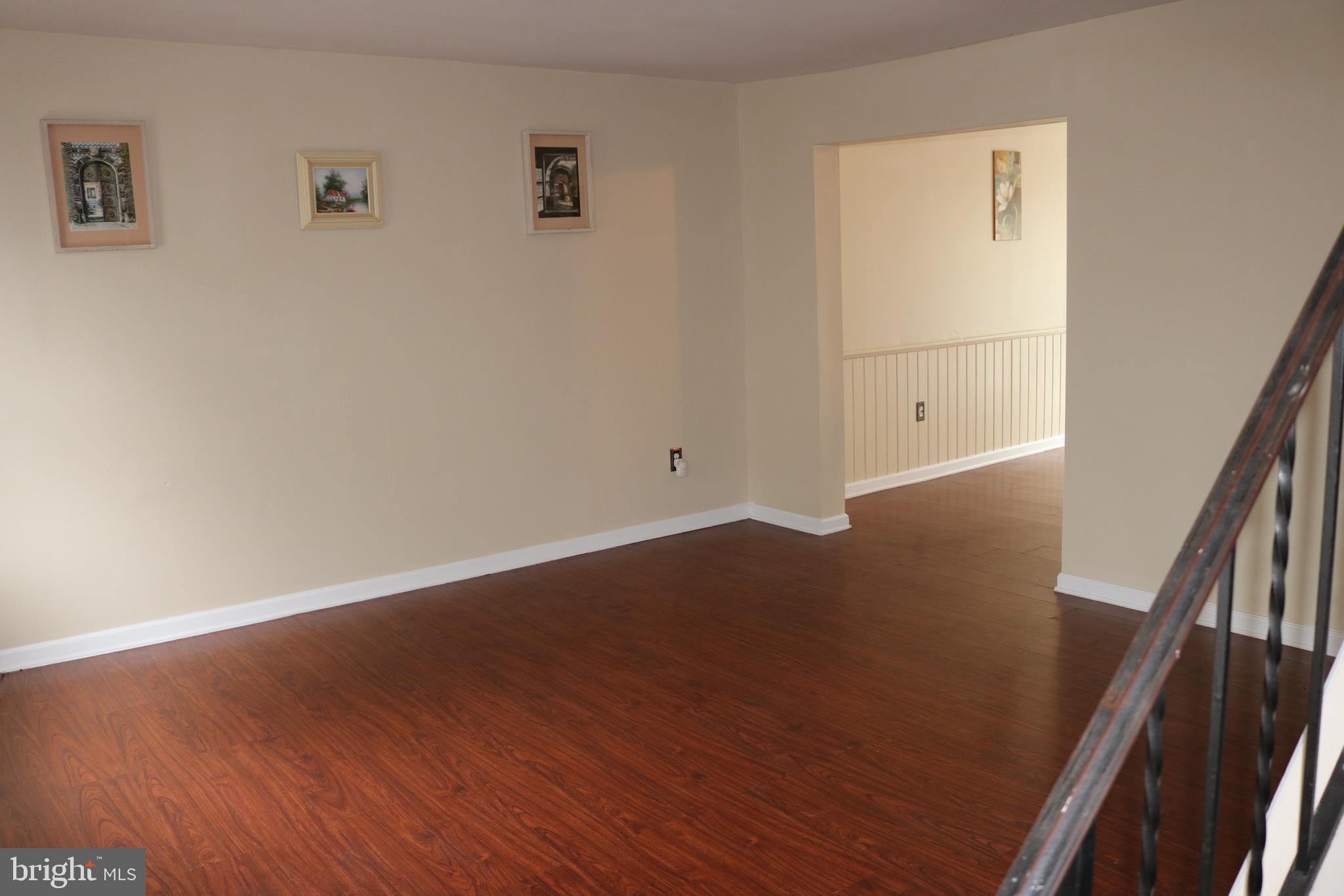 9348 Taney Road Manassas, VA 20110 - Photo 9 of 16 Living room