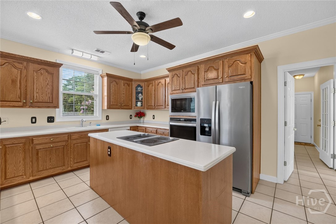 130 Cambridge Drive Rincon, GA 31326 - Photo 15 of 70 Chef's Kitchen ~ Center Island
