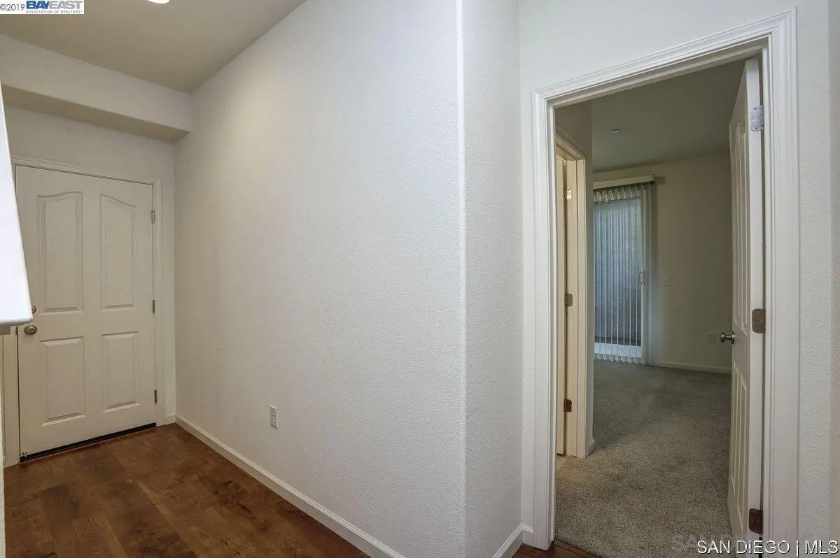 75 Middleton Place Hayward, CA 94544 - Photo 13 of 36