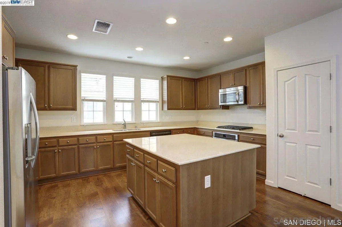 75 Middleton Place Hayward, CA 94544 - Photo 19 of 36