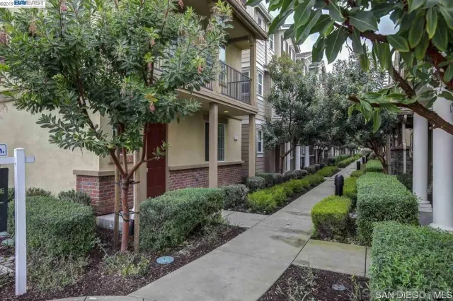 $1,150,000 | 75 Middleton Place, Hayward, CA 94544