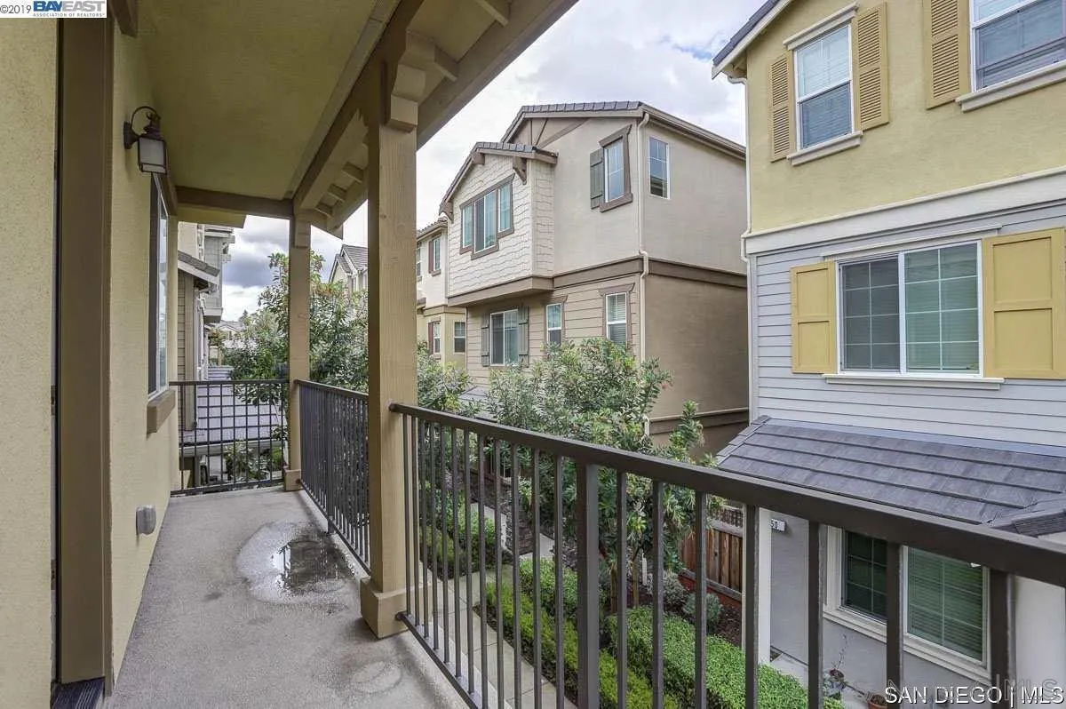 75 Middleton Place Hayward, CA 94544 - Photo 7 of 36