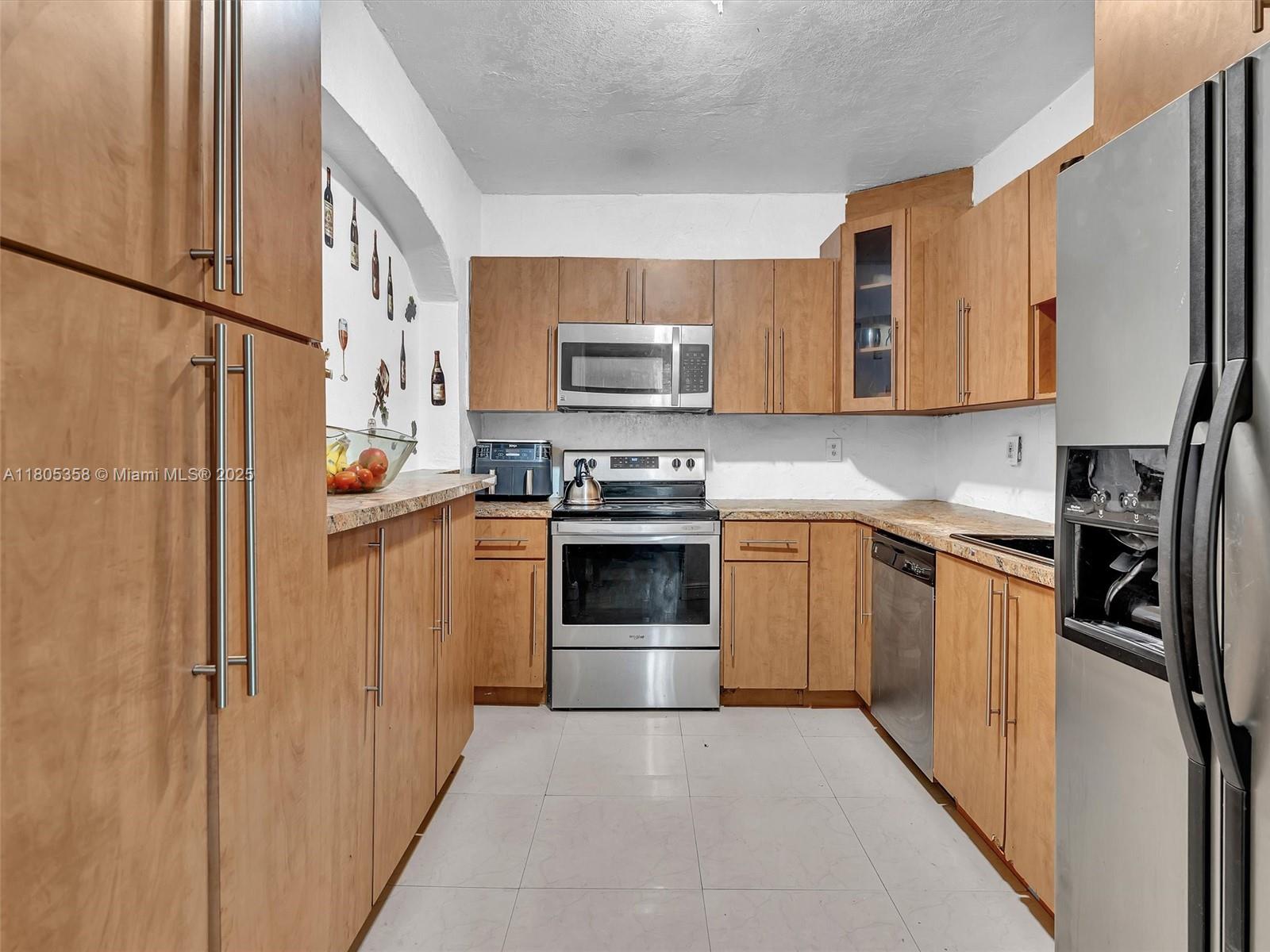 10775 Southwest 217th Street Miami, FL 33170 - Photo 5 of 24 Gallery Image 5
