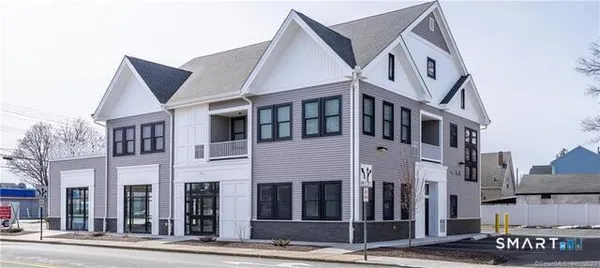 $1,950 | 77 Whiting Street, Unit 1A, Plainville, CT 06062