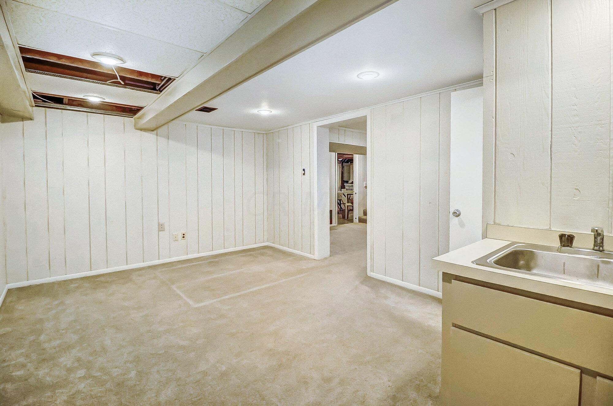 2340 Cranford Road Columbus, OH 43221 - Photo 27 of 39 027
