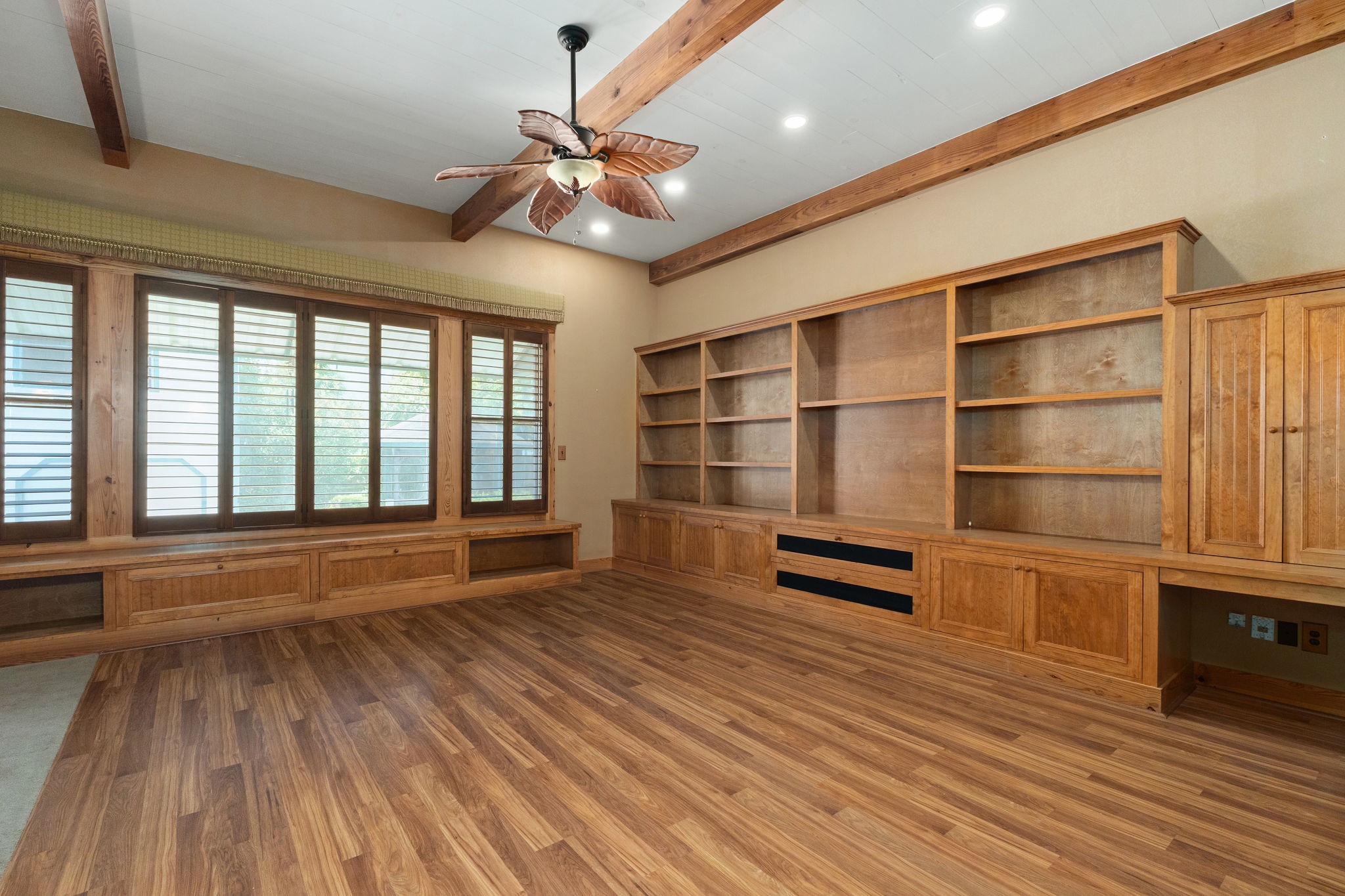 415 Peabody Street Brenham, TX 77833 - Photo 9 of 32
