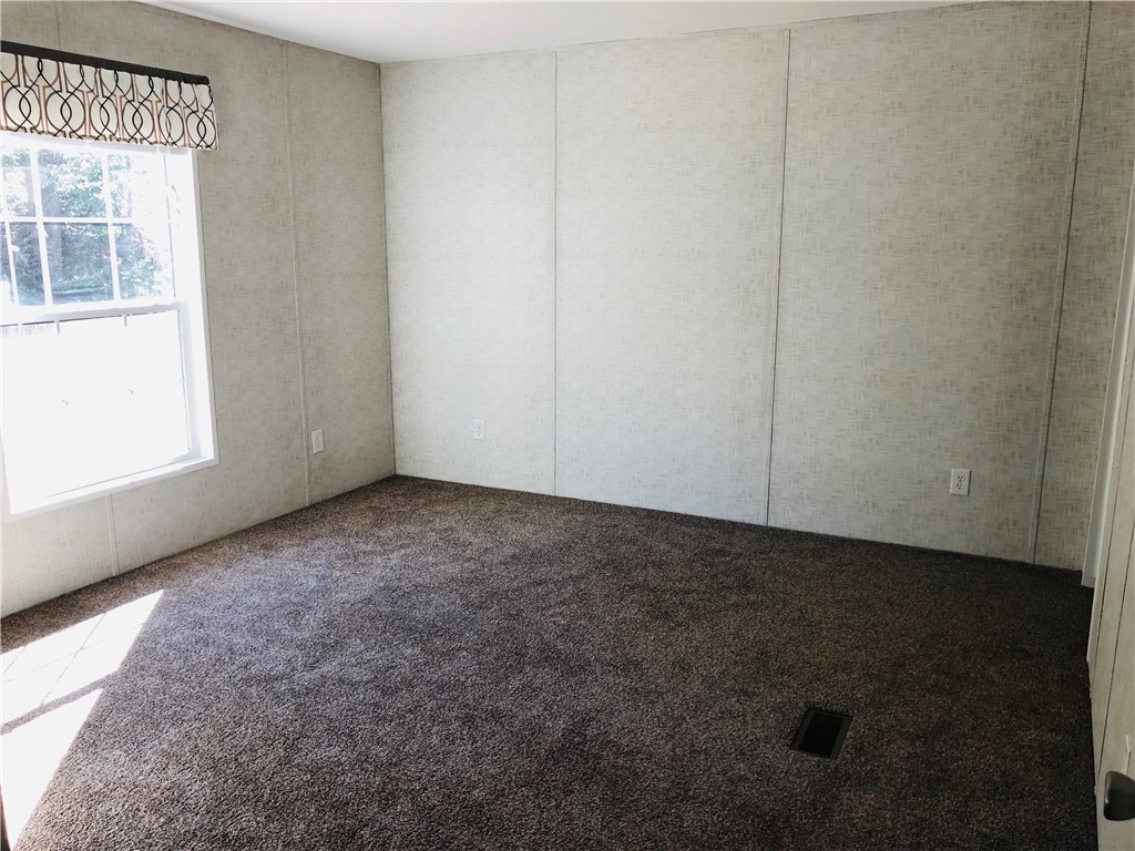 404 Crossfire Lane Seneca, SC 29678 - Photo 15 of 22 Gallery Image 15