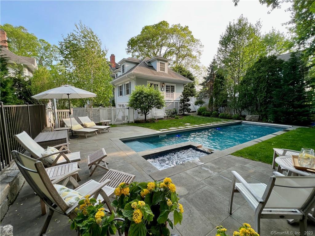 17 Avenue, Norwalk, CT 06851 Compass