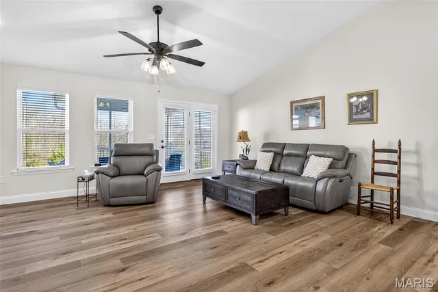 $395,000 | 422 Harry Truman Court, Festus, MO 63028