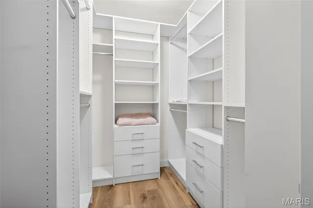 $395,000 | 422 Harry Truman Court, Festus, MO 63028