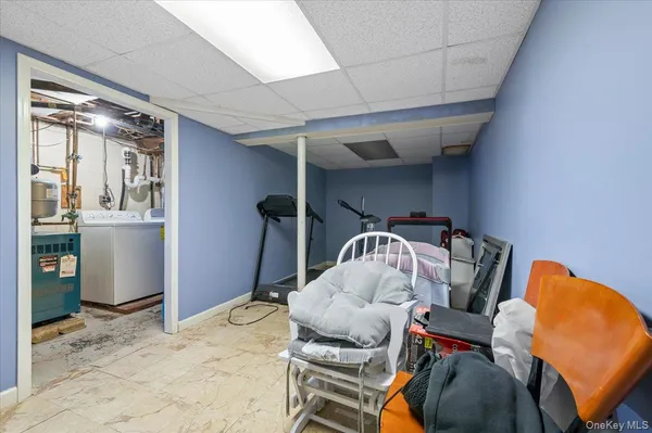 $3,500 | 316 South 3rd Street, Lindenhurst, NY 11757